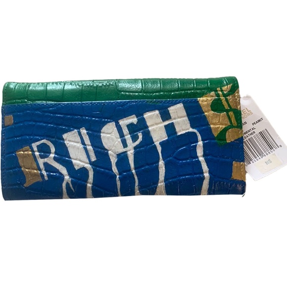 Hand painted Michael Kors WALLET (PAINTED BY OWNER NOT Painted by MICHAEL KORS!! - Picture 3 of 10